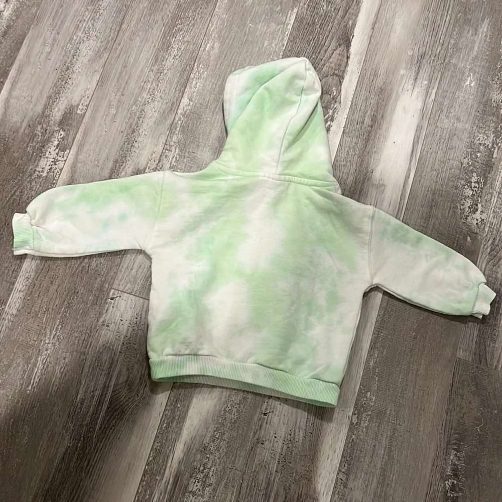 Zara Anime Sweatshirt